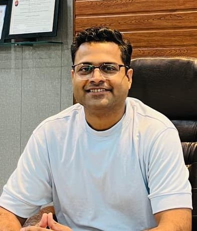 DR. ANKIT AGGARWAL (M.D. Ayu.)